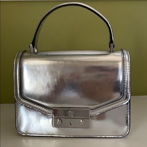 2 Tory Burch handbags